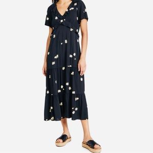 Madewell Floral Ruffle Tiered Daisy
Maxi Dress size 8